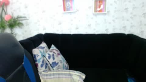 Snapshot of mature_martina_ chatting on 12/20/24, 10:54 Martina online show from 12/20/24, 10:54