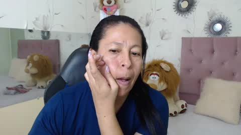 Snapshot of mature_martina_ chatting on 02/11/25, 06:55 Martina online show from 02/11/25, 06:55