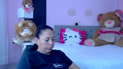 Martina online show from 12/17/25, 06:47