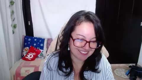 Snapshot of mature_wolf chatting on 12/14/24, 02:53 Sonia online show from 12/14/24, 02:53