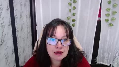 Snapshot of mature_wolf chatting on 02/21/25, 03:10 Sonia online show from 02/21/25, 03:10