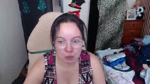Sonia online show from 12/18/25, 04:35