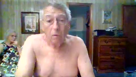 Snapshot of maturecouple1954 chatting on 10/28/25, 12:19 SXECPL55 at G mail Dot Com online show from 10/28/25, 12:19