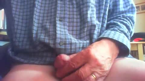 Snapshot of maturedaddi chatting on 09/22/25, 03:47 Maturedaddi online show from 09/22/25, 03:47