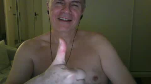 Snapshot of maturehotman chatting on 02/25/25, 07:14 maturehotman online show from 02/25/25, 07:14
