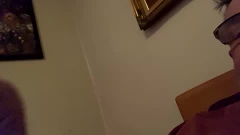 Snapshot of maturejerky chatting on 12/03/24, 01:41 maturejerky online show from 12/03/24, 01:41