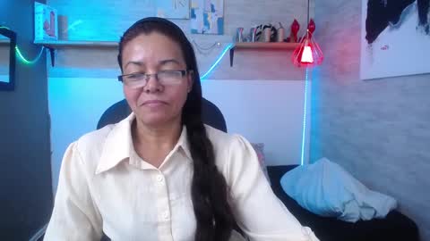 Snapshot of maturepure_ chatting on 09/14/25, 05:12 maturepure_ online show from 09/14/25, 05:12