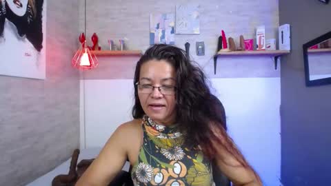 Snapshot of maturepure_ chatting on 10/13/25, 10:10 maturepure_ online show from 10/13/25, 10:10