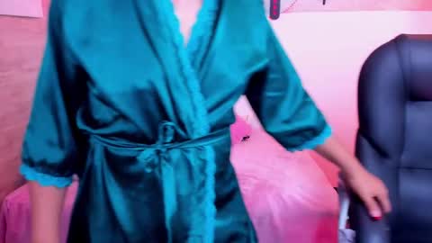 Snapshot of maturepure_ chatting on 11/14/25, 12:20 maturepure_ online show from 11/14/25, 12:20