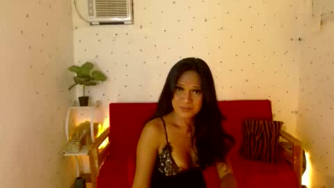 Snapshot of maturity_mommy_intown chatting on 10/08/25, 08:01 maturity_mommy_intown online show from 10/08/25, 08:01