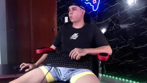 Matias online show from 01/04/25, 03:17