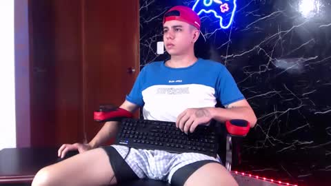 Matias online show from 01/06/25, 02:58