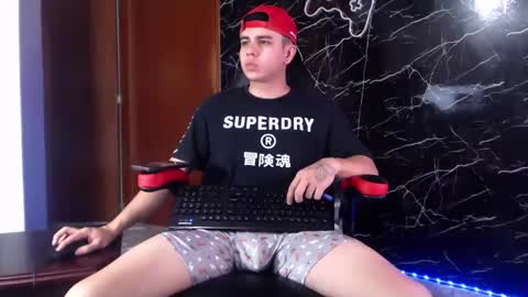 Matias online show from 01/11/25, 02:04