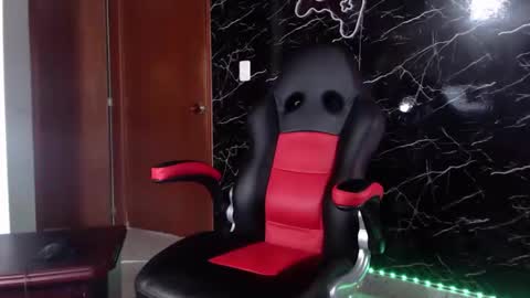 Matias online show from 02/03/25, 01:19