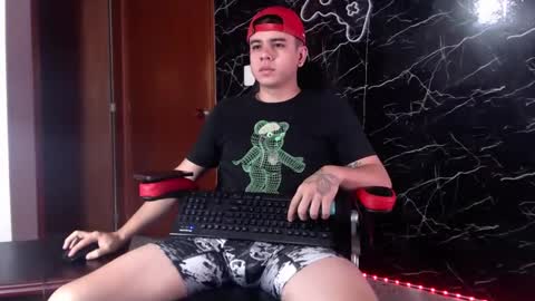 Matias online show from 02/04/25, 09:38