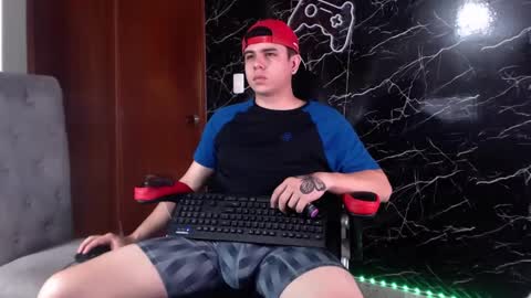 Matias online show from 03/12/25, 02:01