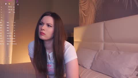 Lily online show from 01/19/25, 04:04