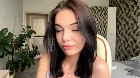 Lina online show from 06/18/26, 04:13