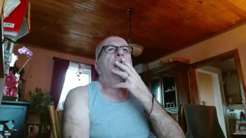 Snapshot of mauriceandre chatting on 03/06/25, 12:09 Maurice online show from 03/06/25, 12:09
