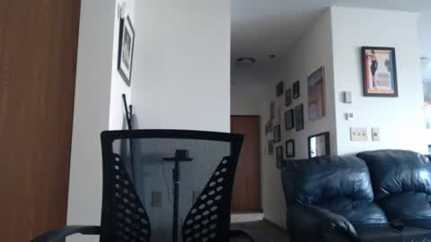 Snapshot of mauricewilson86 chatting on 10/26/25, 06:47 mauricewilson86 online show from 10/26/25, 06:47