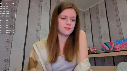 Snapshot of maurineneverman chatting on 05/01/26, 08:41 Lucy online show from 05/01/26, 08:41