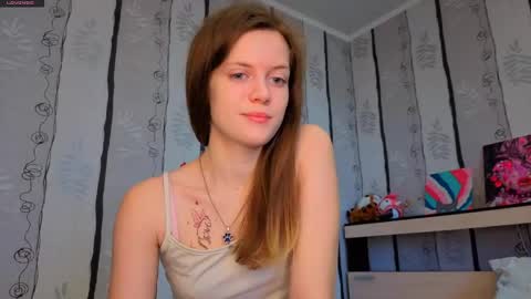 Snapshot of maurineneverman chatting on 05/18/26, 08:09 Lucy online show from 05/18/26, 08:09