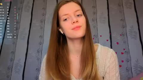 Snapshot of maurineneverman chatting on 06/05/26, 08:09 Lucy online show from 06/05/26, 08:09