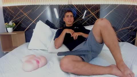 Snapshot of mauro_boy chatting on 06/01/26, 07:48 mauro_boy online show from 06/01/26, 07:48