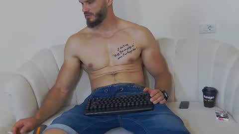 mauro_real_man online show from 06/20/26, 04:54