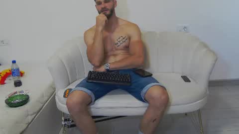 mauro_real_man online show from 06/22/26, 05:10
