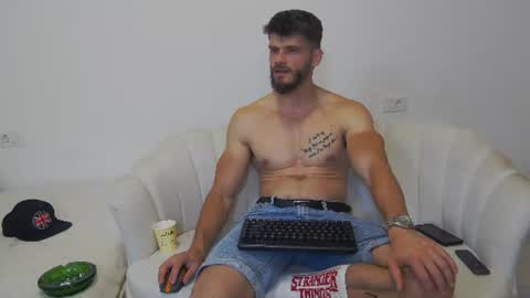 mauro_real_man online show from 06/25/26, 07:40