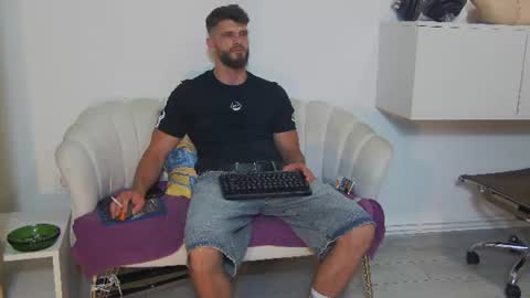 mauro_real_man online show from 07/01/26, 07:35