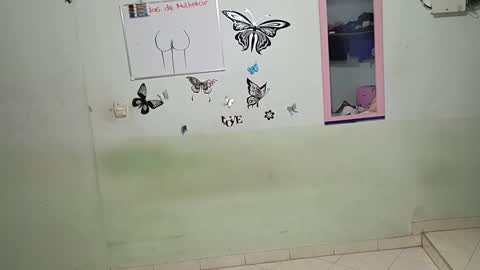 Snapshot of mauroluxandra chatting on 01/12/25, 02:35 mauroluxandra online show from 01/12/25, 02:35