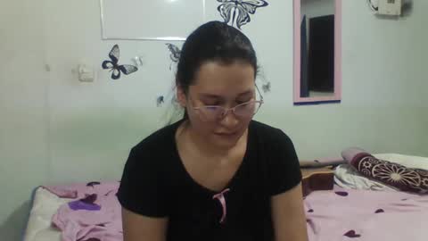 Snapshot of mauroluxandra chatting on 02/12/25, 01:09 mauroluxandra online show from 02/12/25, 01:09