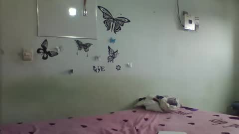 Snapshot of mauroluxandra chatting on 02/14/25, 02:02 mauroluxandra online show from 02/14/25, 02:02
