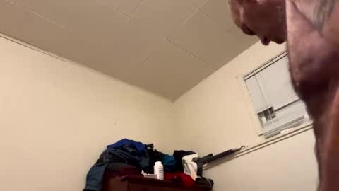 Snapshot of maverick7000 chatting on 11/24/25, 10:37 maverick7000 online show from 11/24/25, 10:37