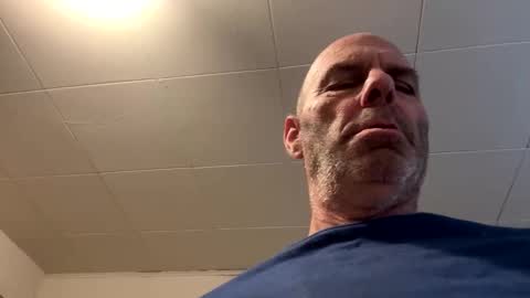 Snapshot of maverick7000 chatting on 12/13/25, 09:09 maverick7000 online show from 12/13/25, 09:09