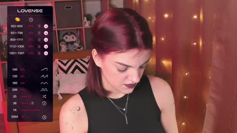 Snapshot of mavis_crystal chatting on 12/12/24, 12:59 Mavis online show from 12/12/24, 12:59