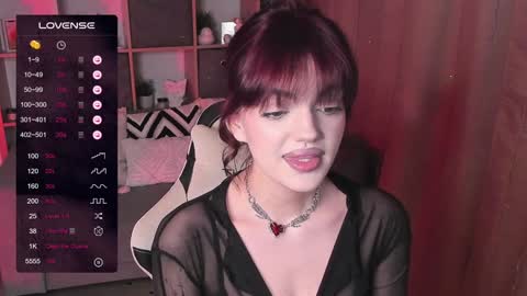Snapshot of mavis_crystal chatting on 01/14/25, 08:15 Mavis online show from 01/14/25, 08:15