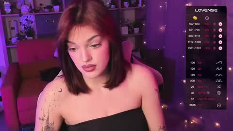 Snapshot of mavis_crystal chatting on 02/20/25, 10:04 Mavis online show from 02/20/25, 10:04