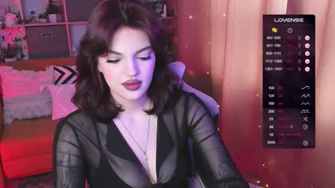 Snapshot of mavis_crystal chatting on 03/06/25, 09:36 Mavis online show from 03/06/25, 09:36