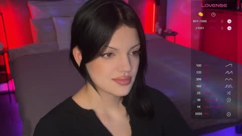 Snapshot of mavis_crystal chatting on 12/14/25, 08:24 Mavis online show from 12/14/25, 08:24
