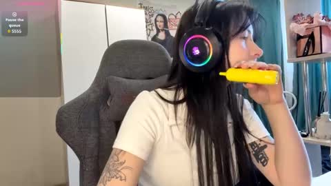 Mavis online show from 06/03/26, 11:35