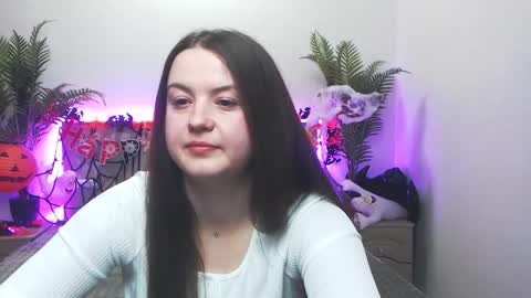 Snapshot of mavkacute chatting on 10/28/25, 07:16 MavkaCute online show from 10/28/25, 07:16