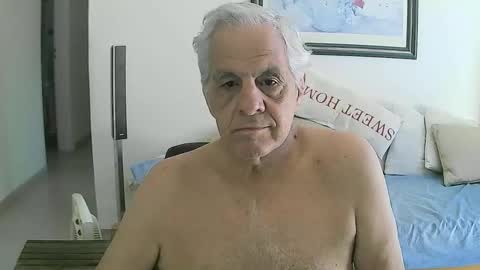 max_2017 online show from 12/14/25, 12:32