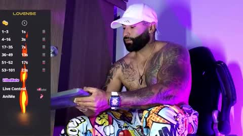 max__prada online show from 12/05/25, 01:14