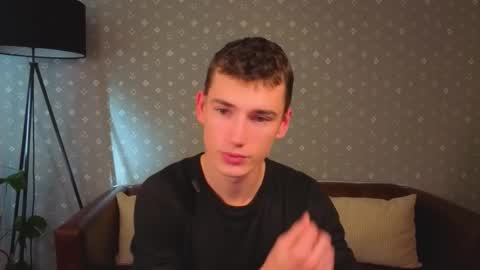 Max online show from 09/30/25, 04:50