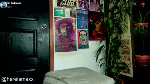 Max Follow me IGX hereismaxx online show from 12/27/24, 11:17