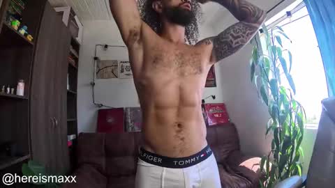 Max Follow me IGX hereismaxx online show from 10/25/25, 04:24