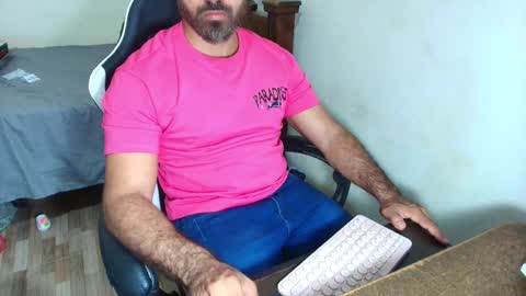 max_love25 online show from 02/11/26, 12:26